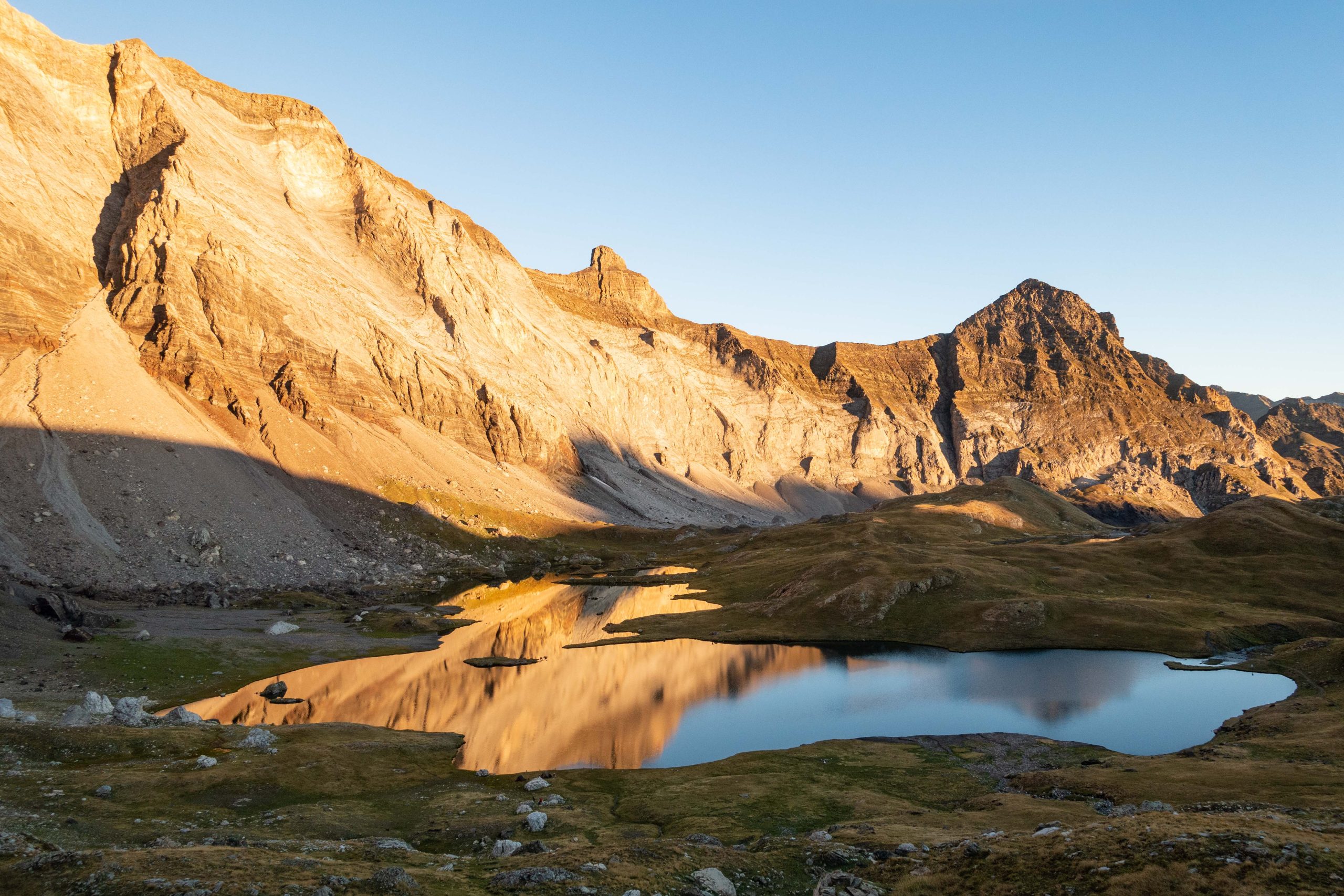 Réveil dans le cirque de Barroude
