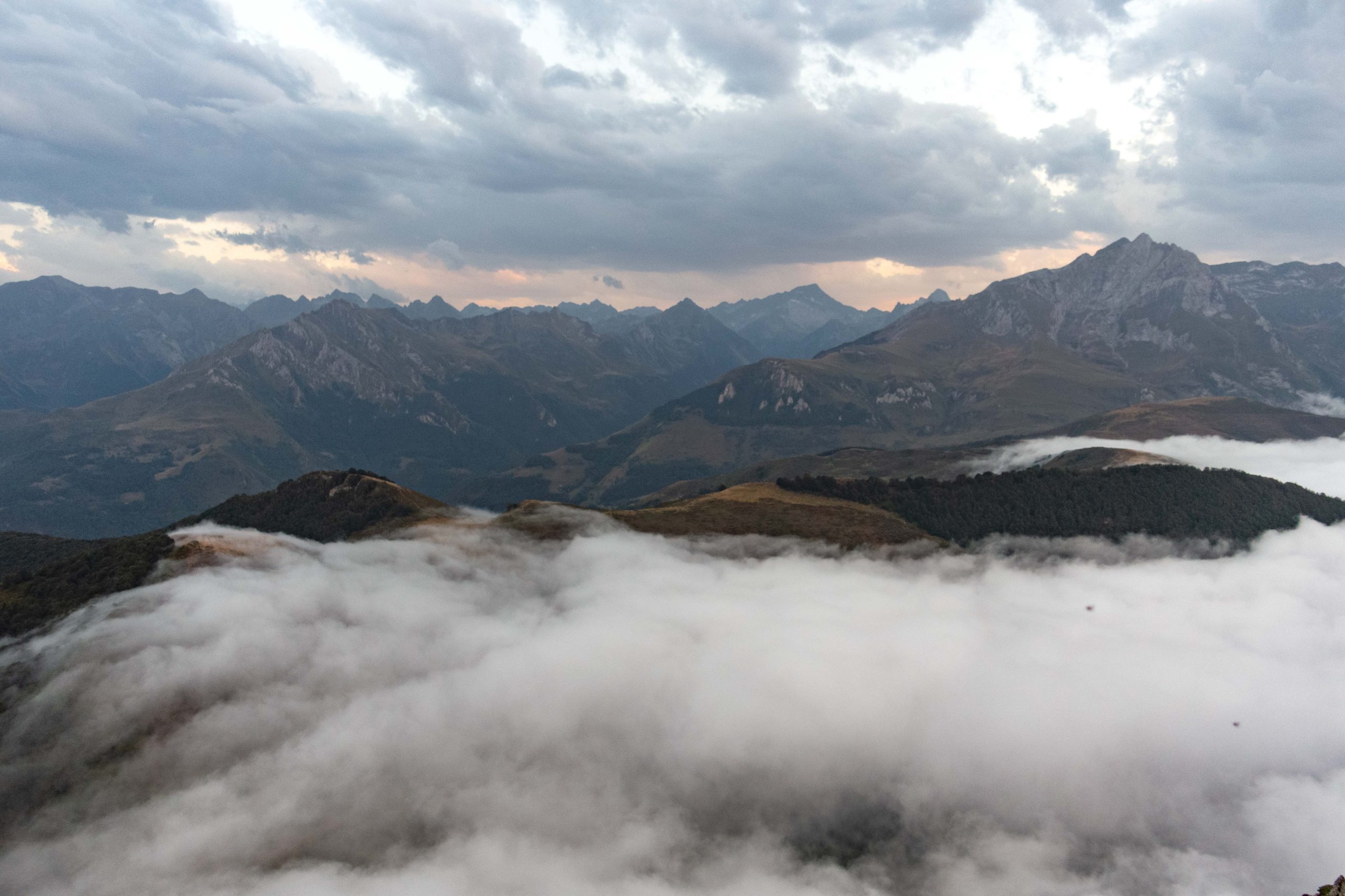 Mer de nuage depuis le pic de Bazès